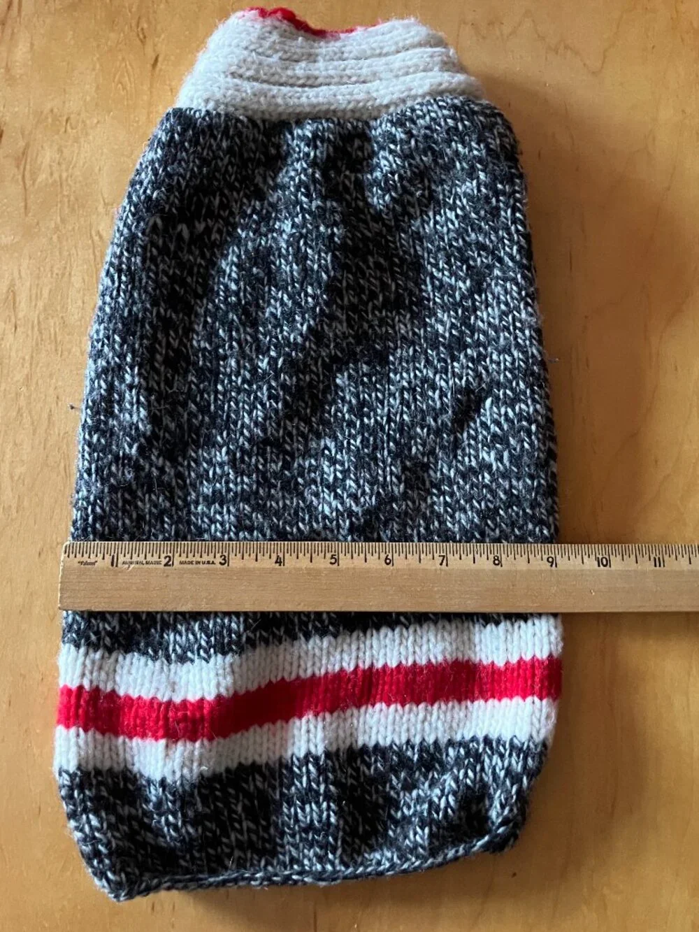 Chilly Dog Hand Knit Dog Sweater Gray Red White Made in Ecuador Medium